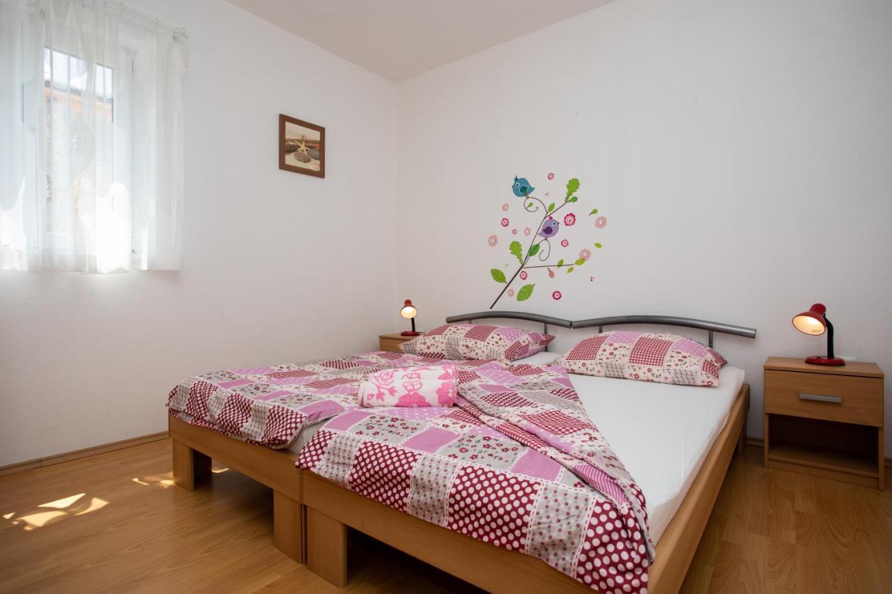 Apartments Katarina Šilo Esterno foto