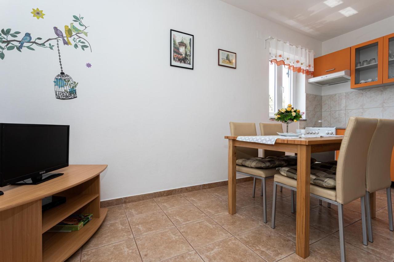 Apartments Katarina Šilo Esterno foto