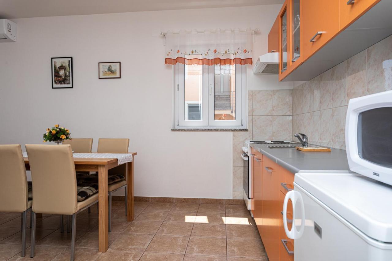 Apartments Katarina Šilo Esterno foto