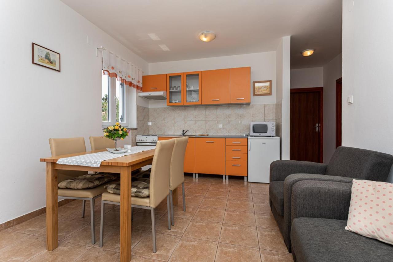 Apartments Katarina Šilo Esterno foto