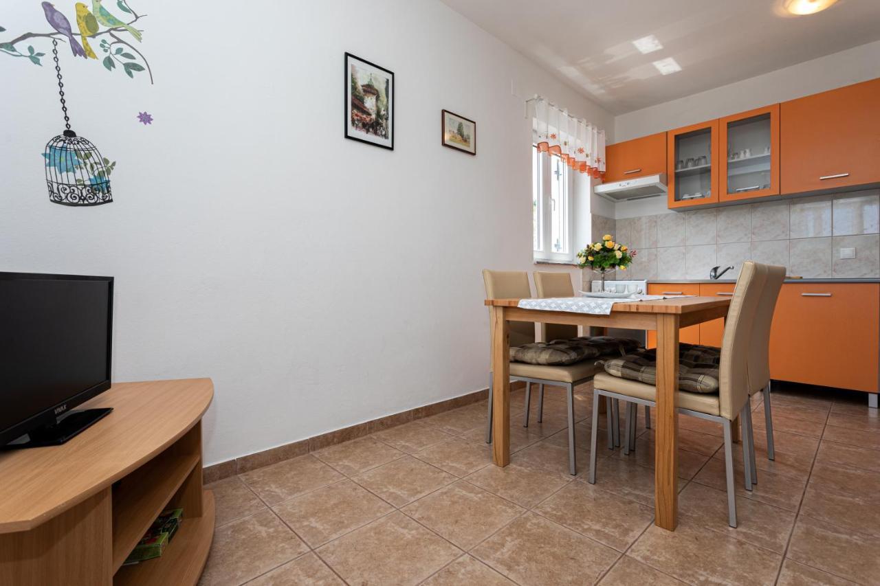 Apartments Katarina Šilo Esterno foto