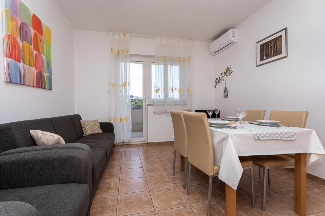 Apartments Katarina Šilo Esterno foto